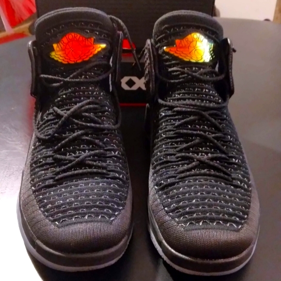Michael Jordan XXXii GOAT$$$ LETS MAKE A DEAL !!! - Picture 1 of 16